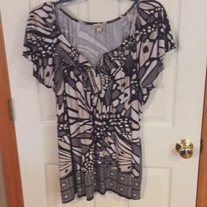 One World live and let live Top